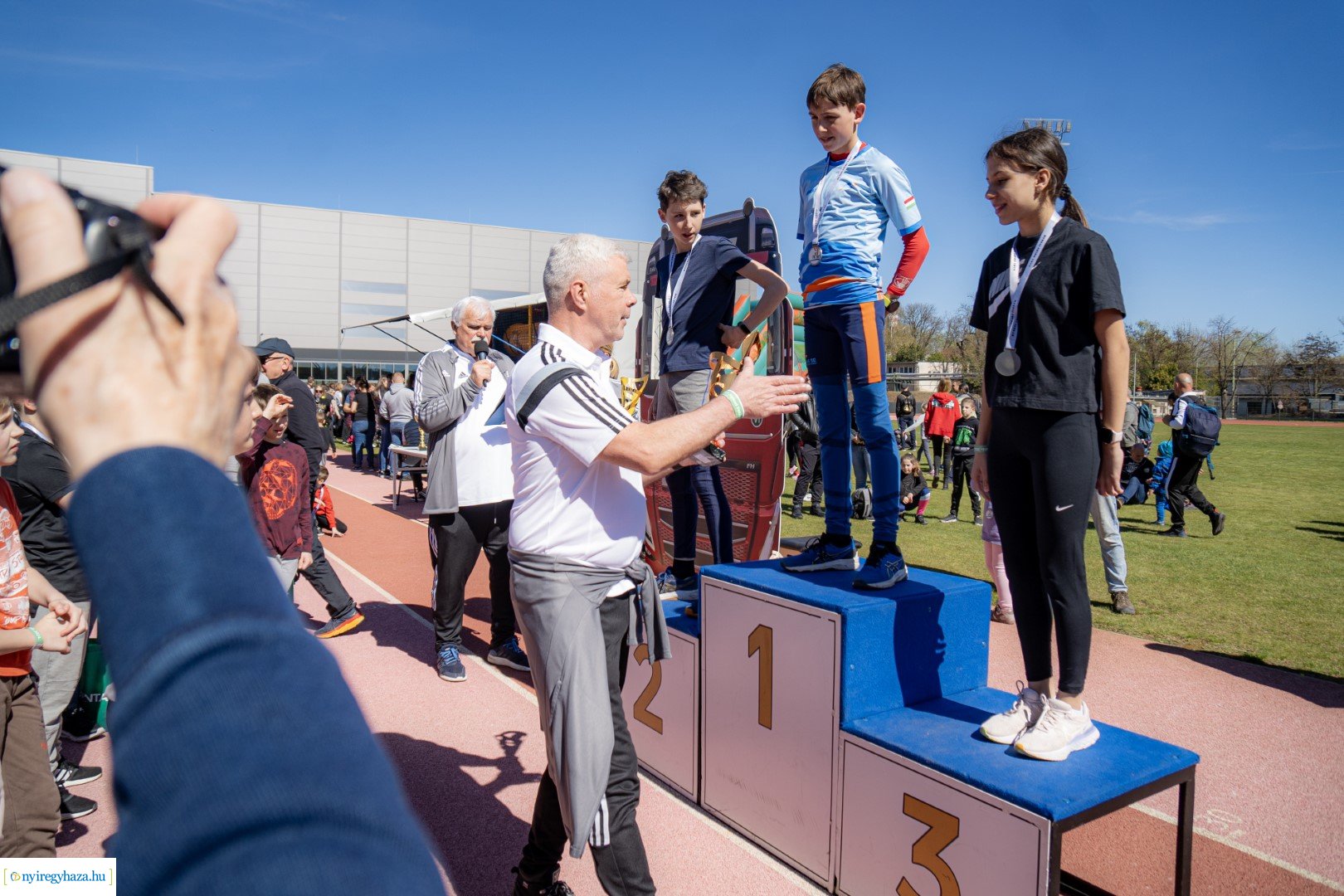 Nyuszi Futás 2024 a Nyíregyházi Atlétikai Centrumban