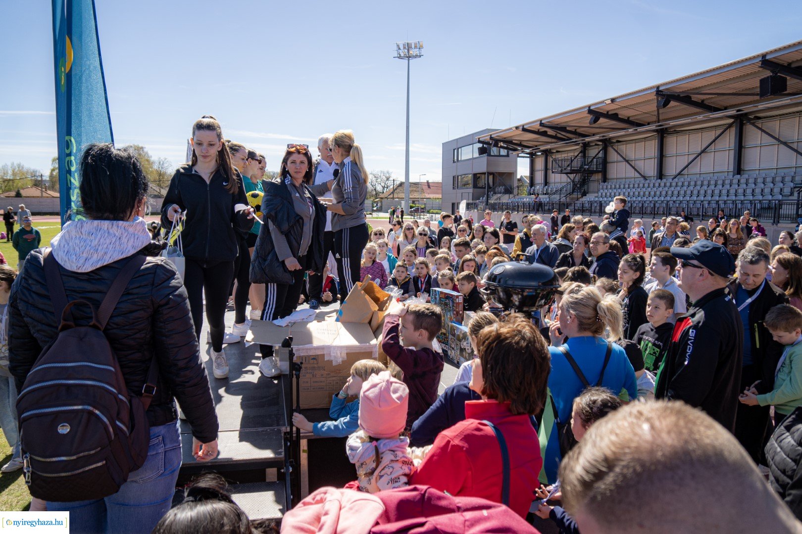 Nyuszi Futás 2024 a Nyíregyházi Atlétikai Centrumban