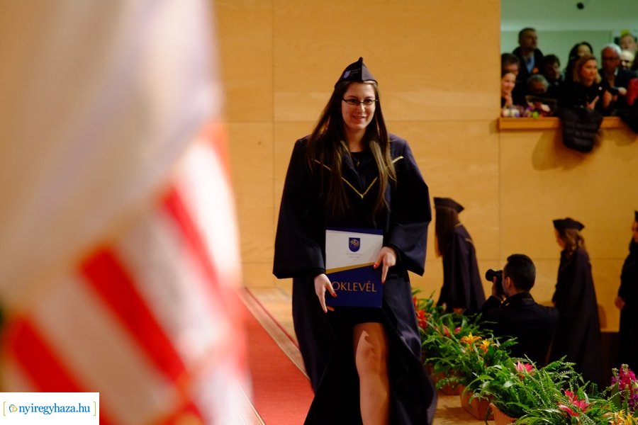 Diploma átadó az egyetemen 20230311