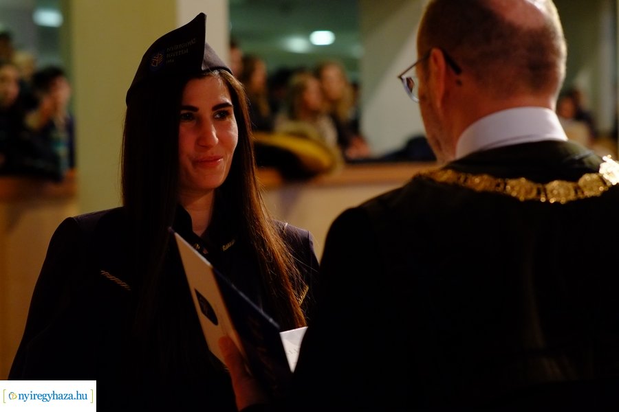 Diploma átadó az egyetemen 20230311
