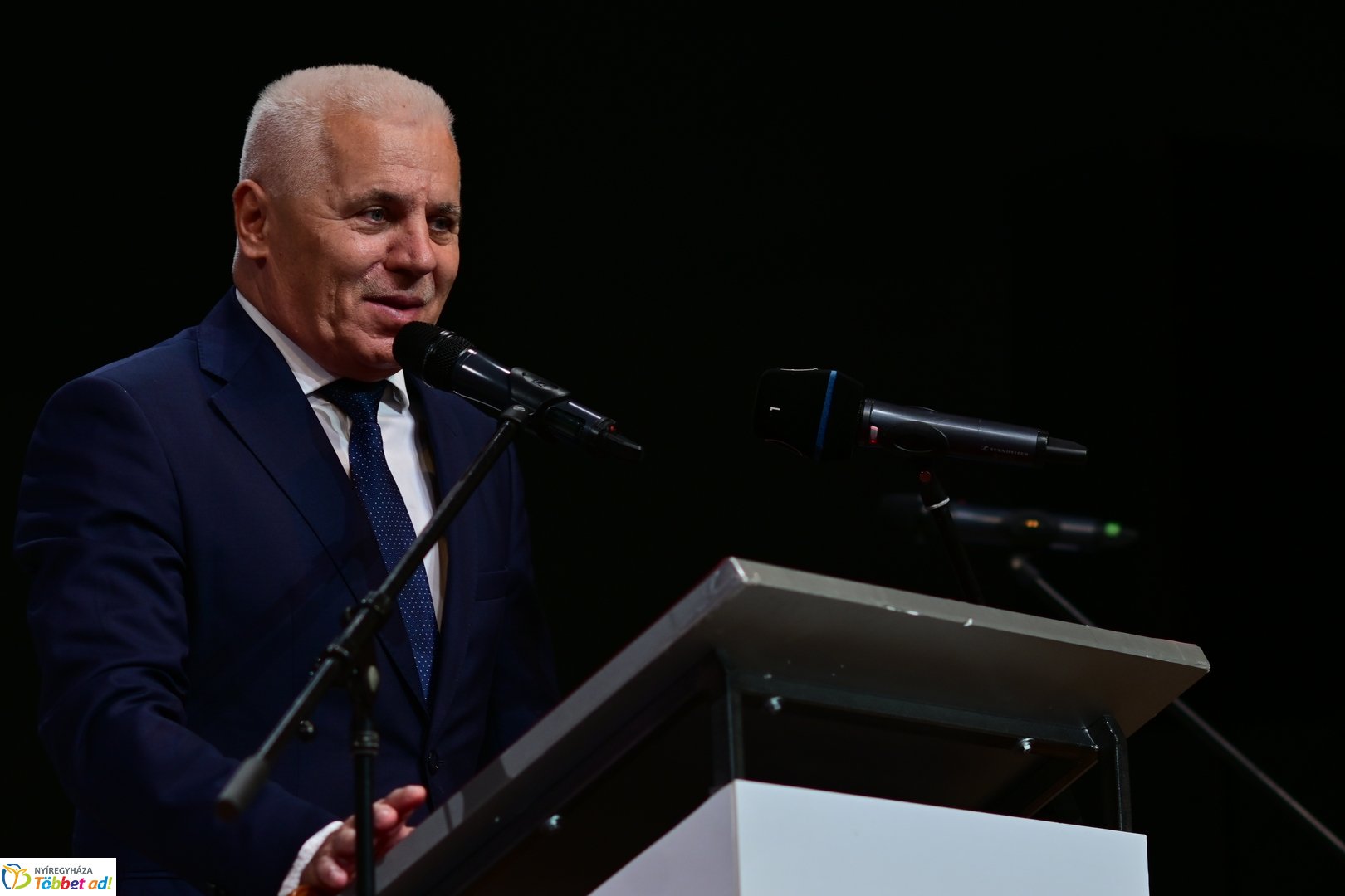 Oklevélátadó Ünnepi Szenátusi Ülés az egyetemen 2025 júliusában