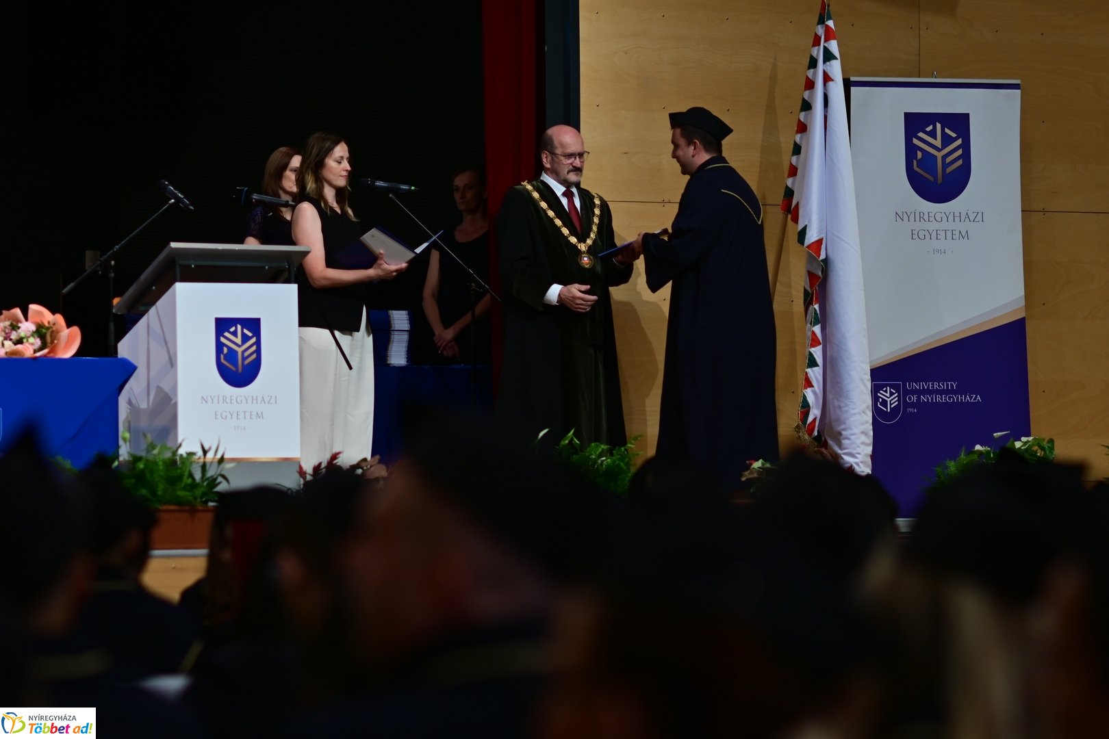 Oklevélátadó Ünnepi Szenátusi Ülés az egyetemen 2025 júliusában