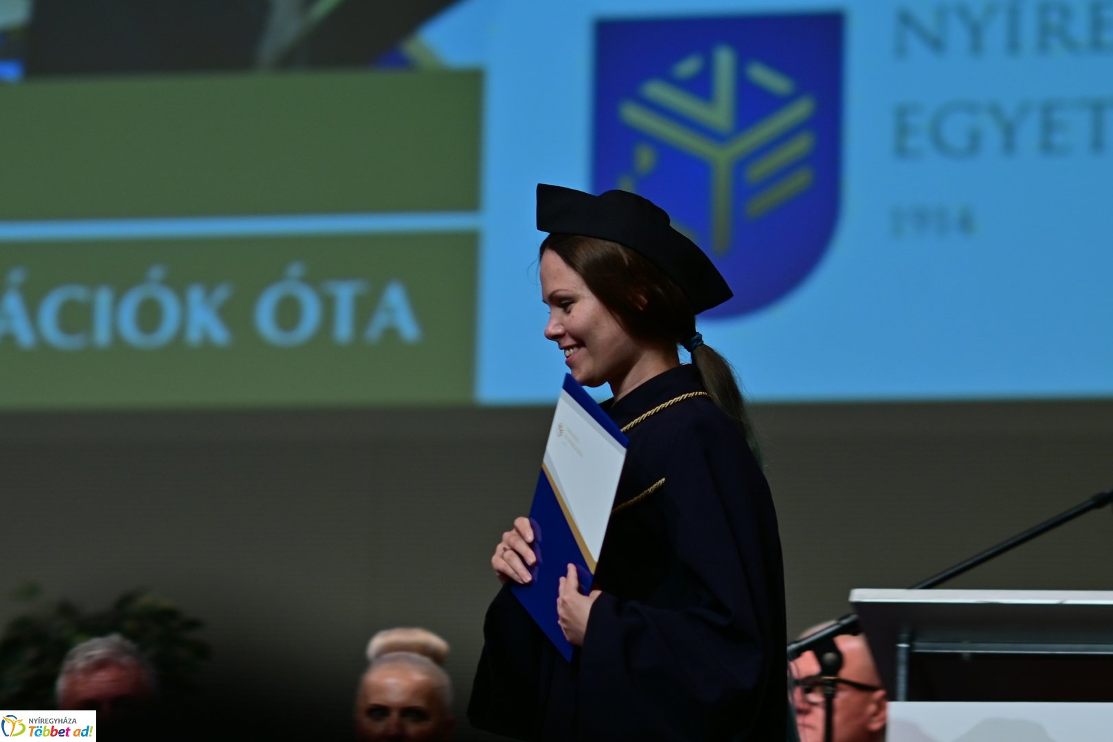 Oklevélátadó Ünnepi Szenátusi Ülés az egyetemen 2025 júliusában