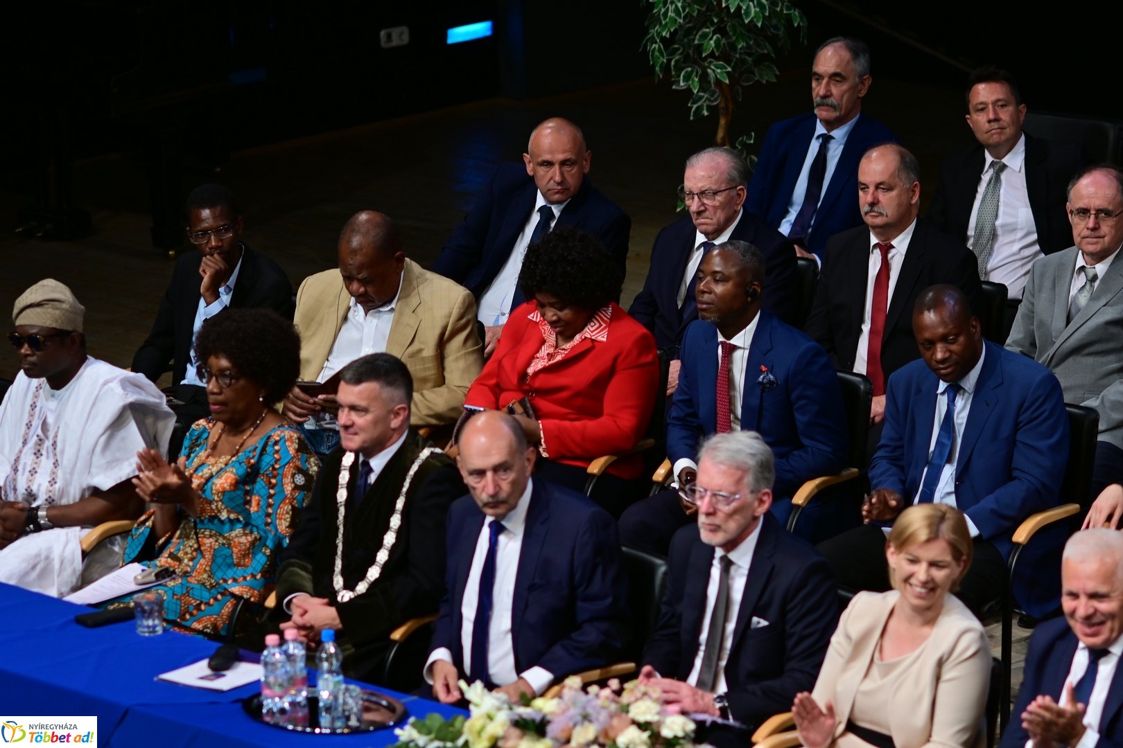 Oklevélátadó Ünnepi Szenátusi Ülés az egyetemen 2025 júliusában