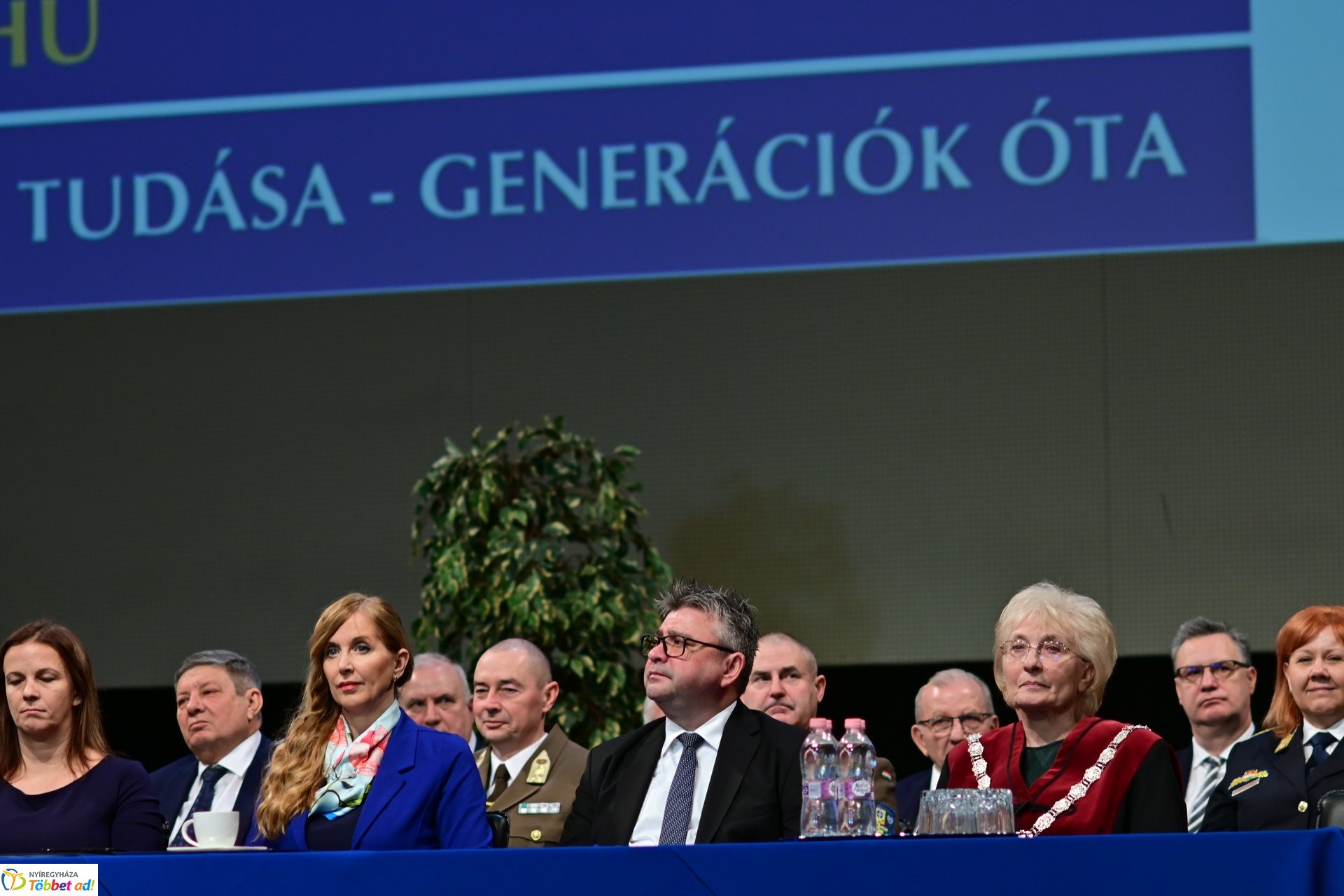 Oklevélátadó Ünnepi Szenátusi Ülés a Nyíregyházi Egyetemen 2025 februárjában