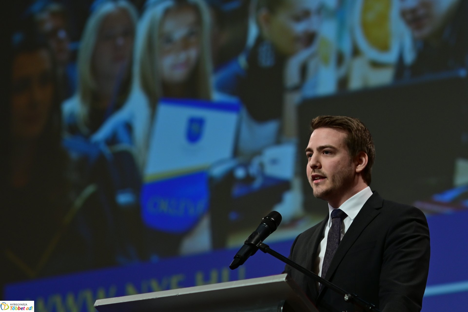 Oklevélátadó Ünnepi Szenátusi Ülés a Nyíregyházi Egyetemen 2025 februárjában