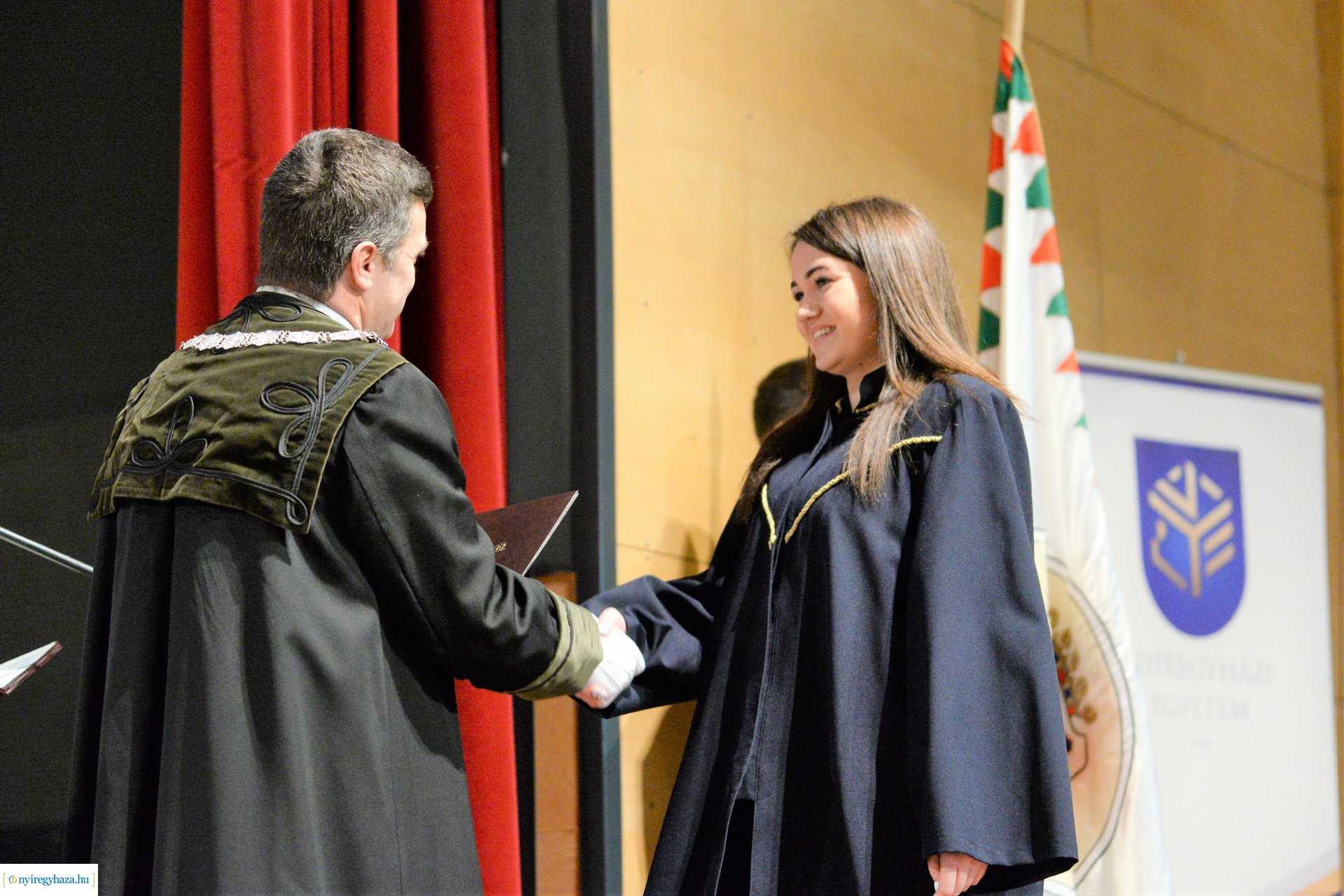 Oklevélátadó ünnepség a Nyíregyházi Egyetemen
