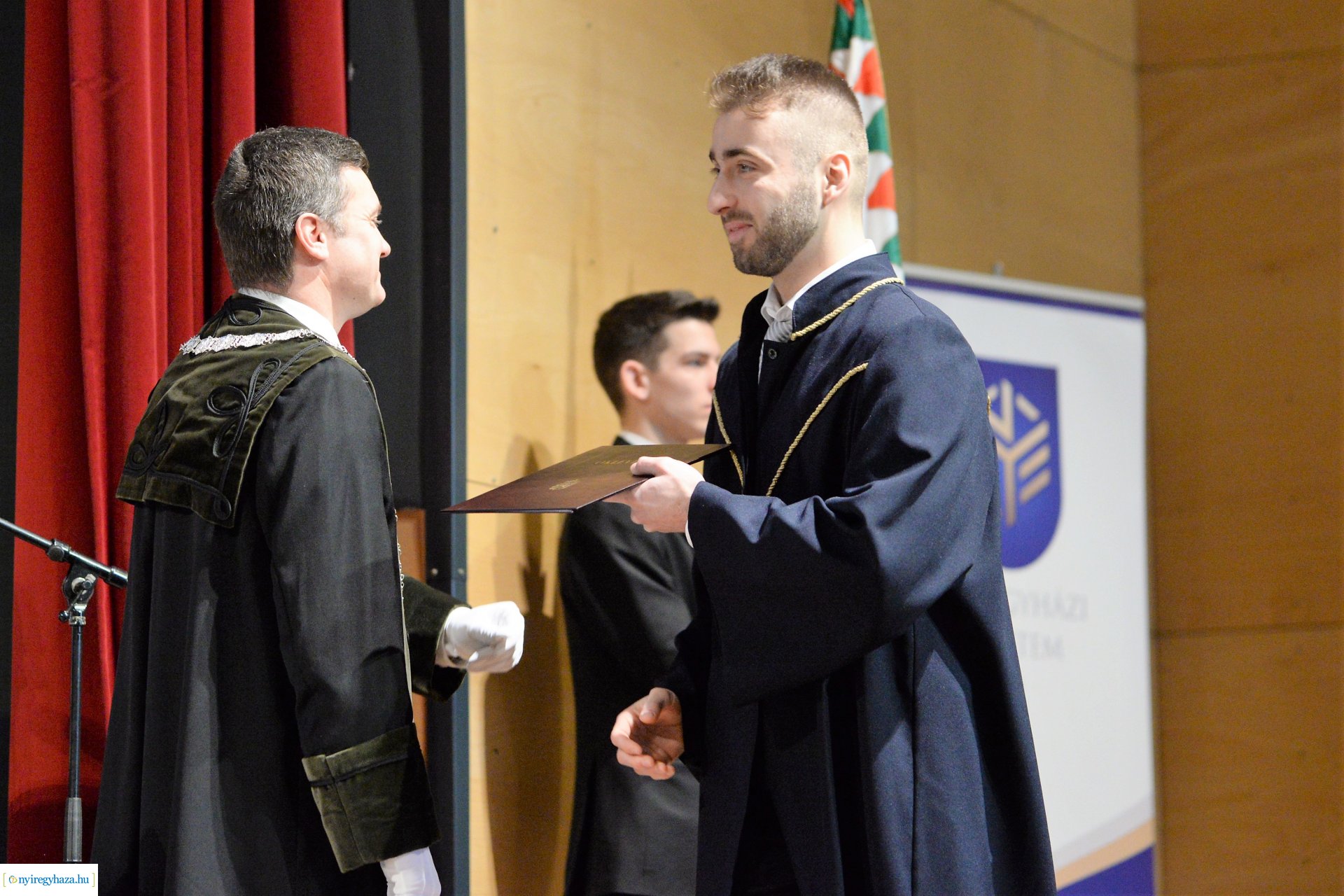 Oklevélátadó ünnepség a Nyíregyházi Egyetemen