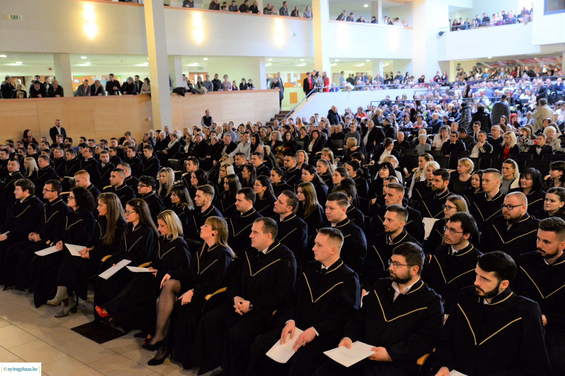 Oklevélátadó ünnepség a Nyíregyházi Egyetemen