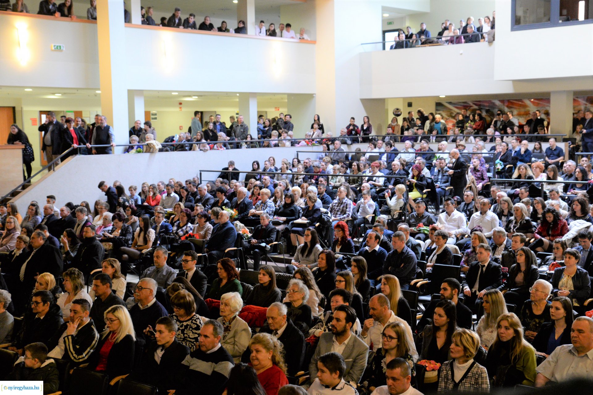 Oklevélátadó ünnepség a Nyíregyházi Egyetemen