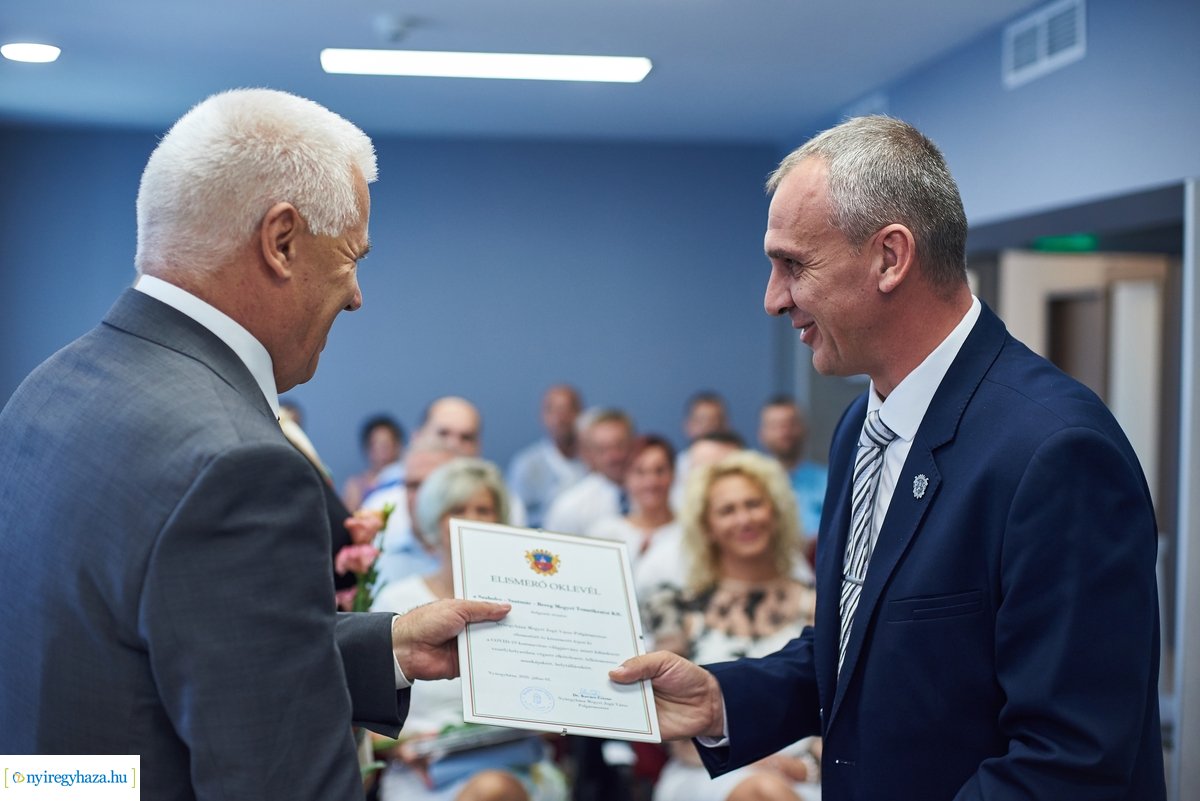 Oklevelek átadása a Kállay Kúriában