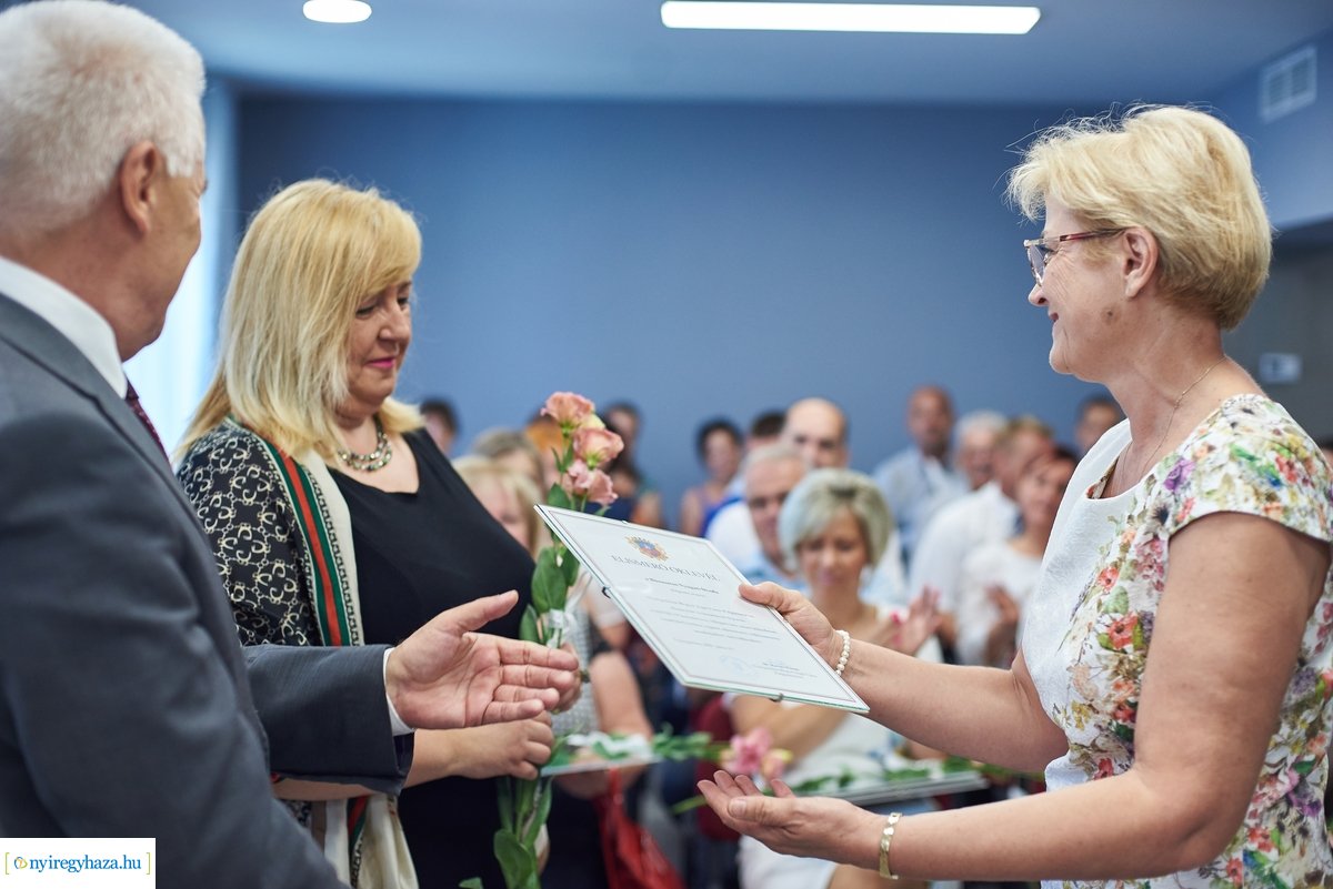 Oklevelek átadása a Kállay Kúriában