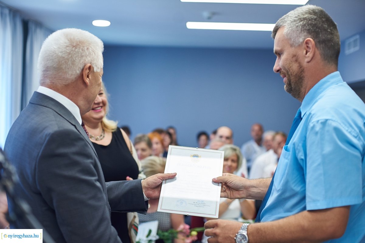 Oklevelek átadása a Kállay Kúriában