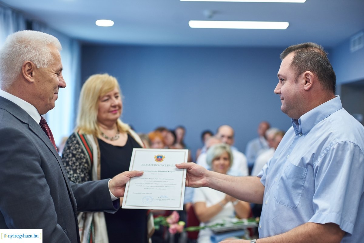 Oklevelek átadása a Kállay Kúriában