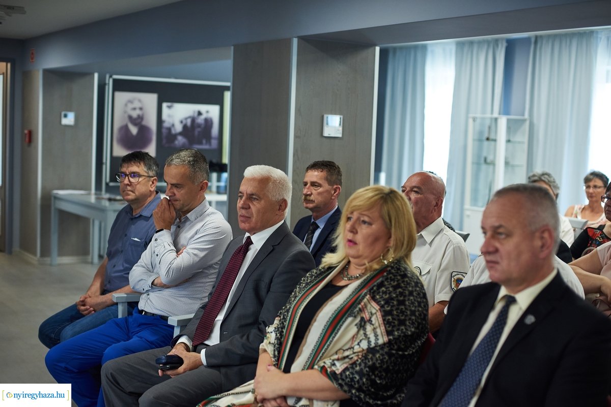 Oklevelek átadása a Kállay Kúriában