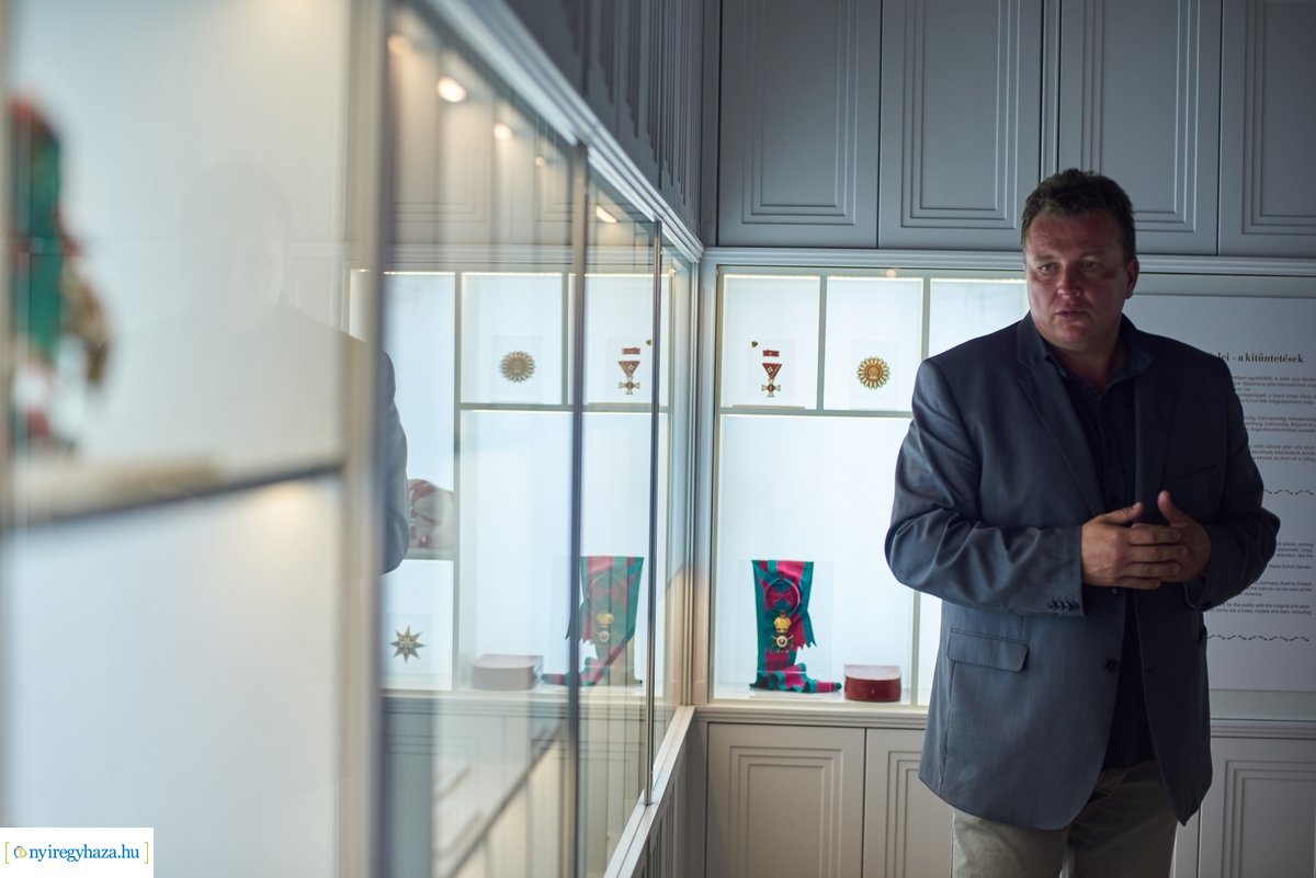 Oklevelek átadása a Kállay Kúriában