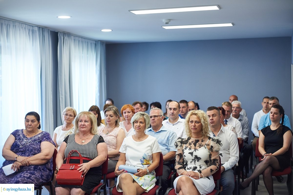 Oklevelek átadása a Kállay Kúriában