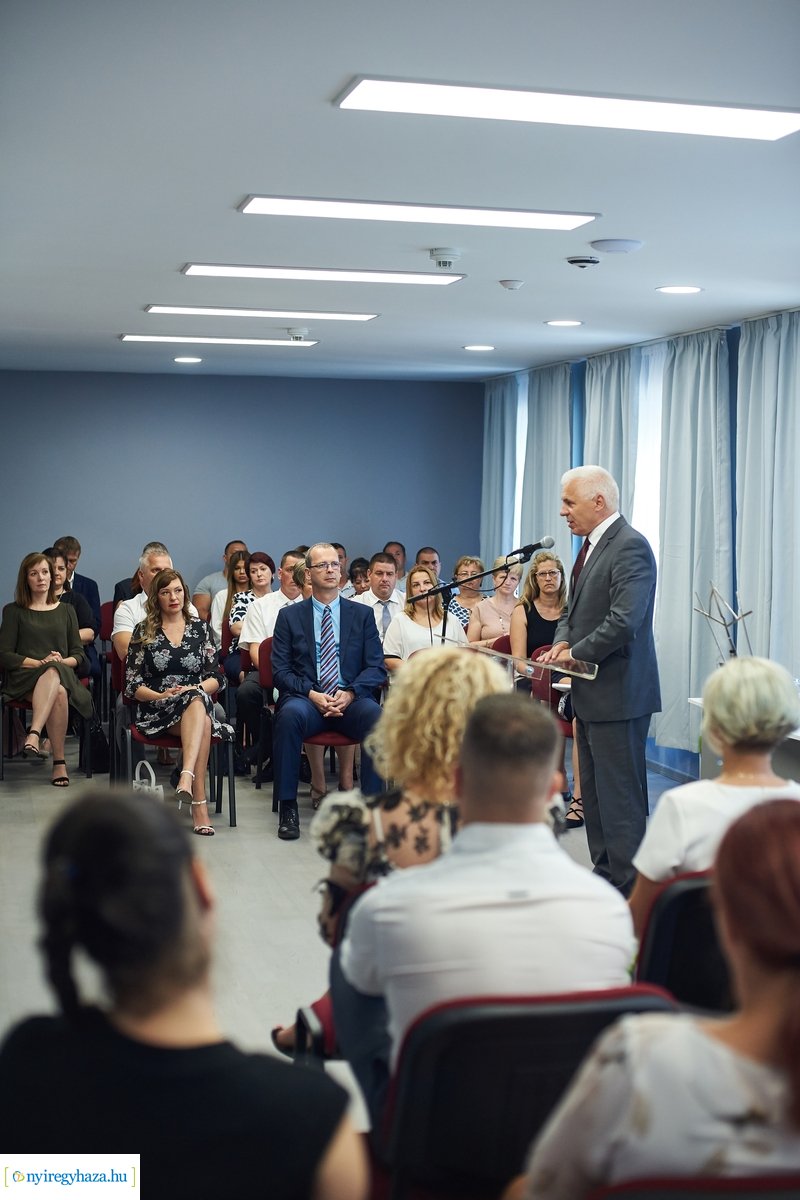 Oklevelek átadása a Kállay Kúriában