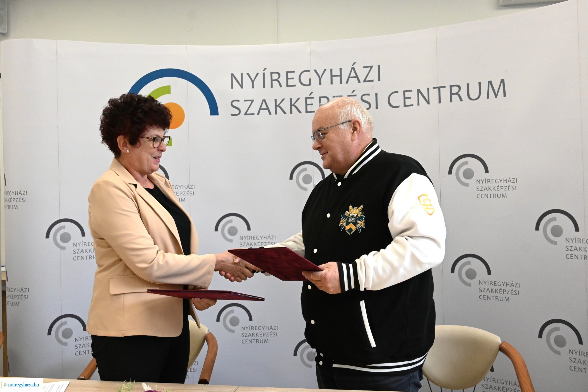 Okleveles technikusképzés az ÉVISZ-ben