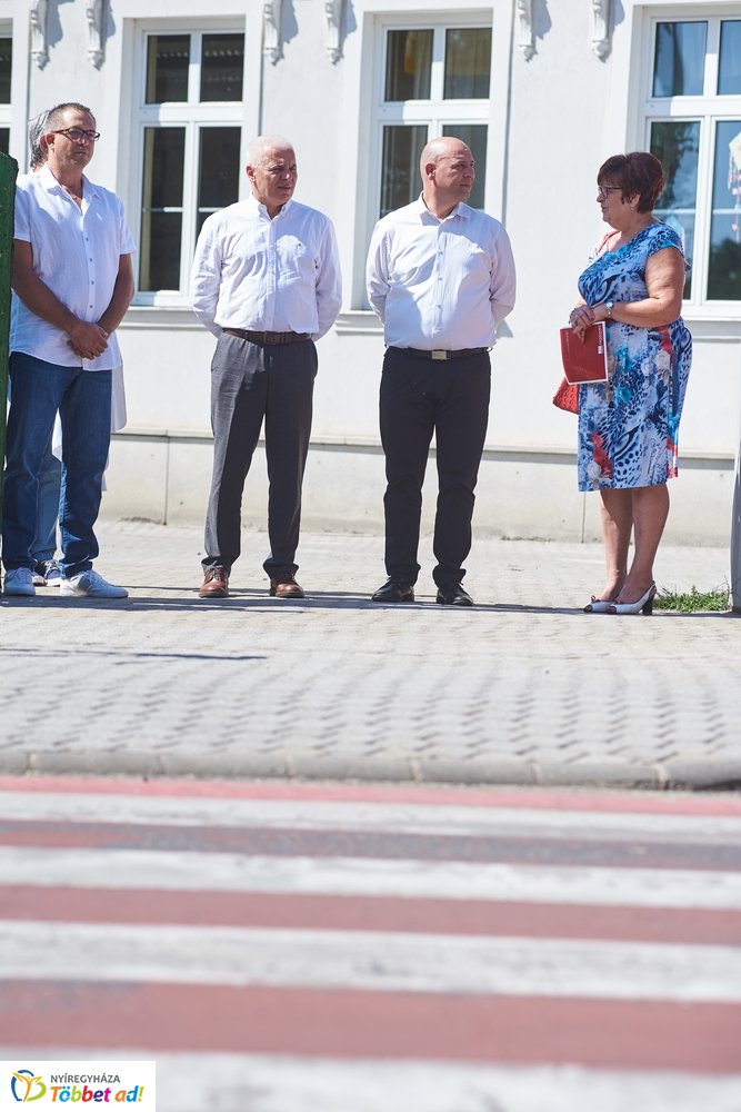 Okos-zebra a Kálvin téren