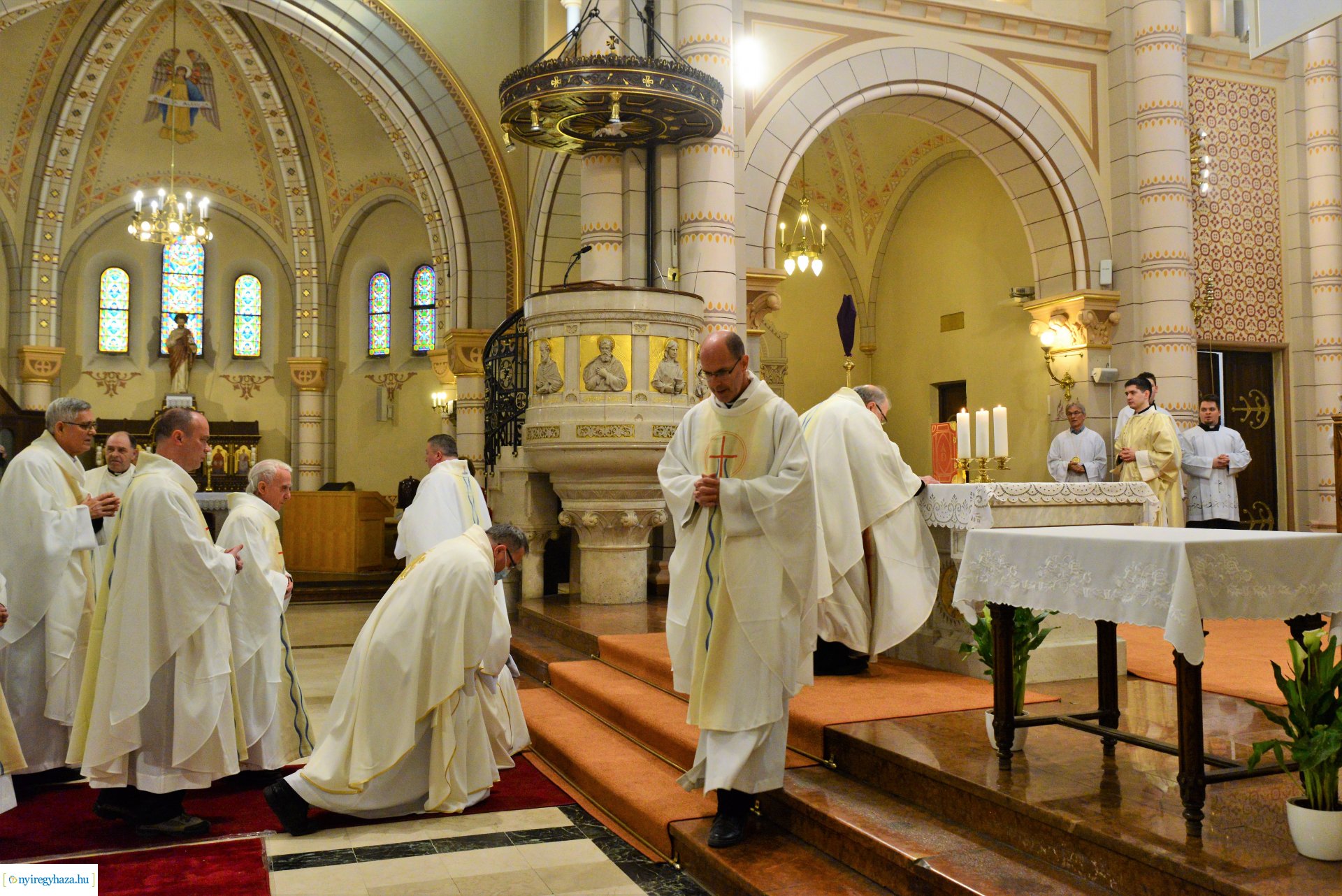 Olajszentelési szentmise a Magyarok Nagyasszonya társszékesegyházban