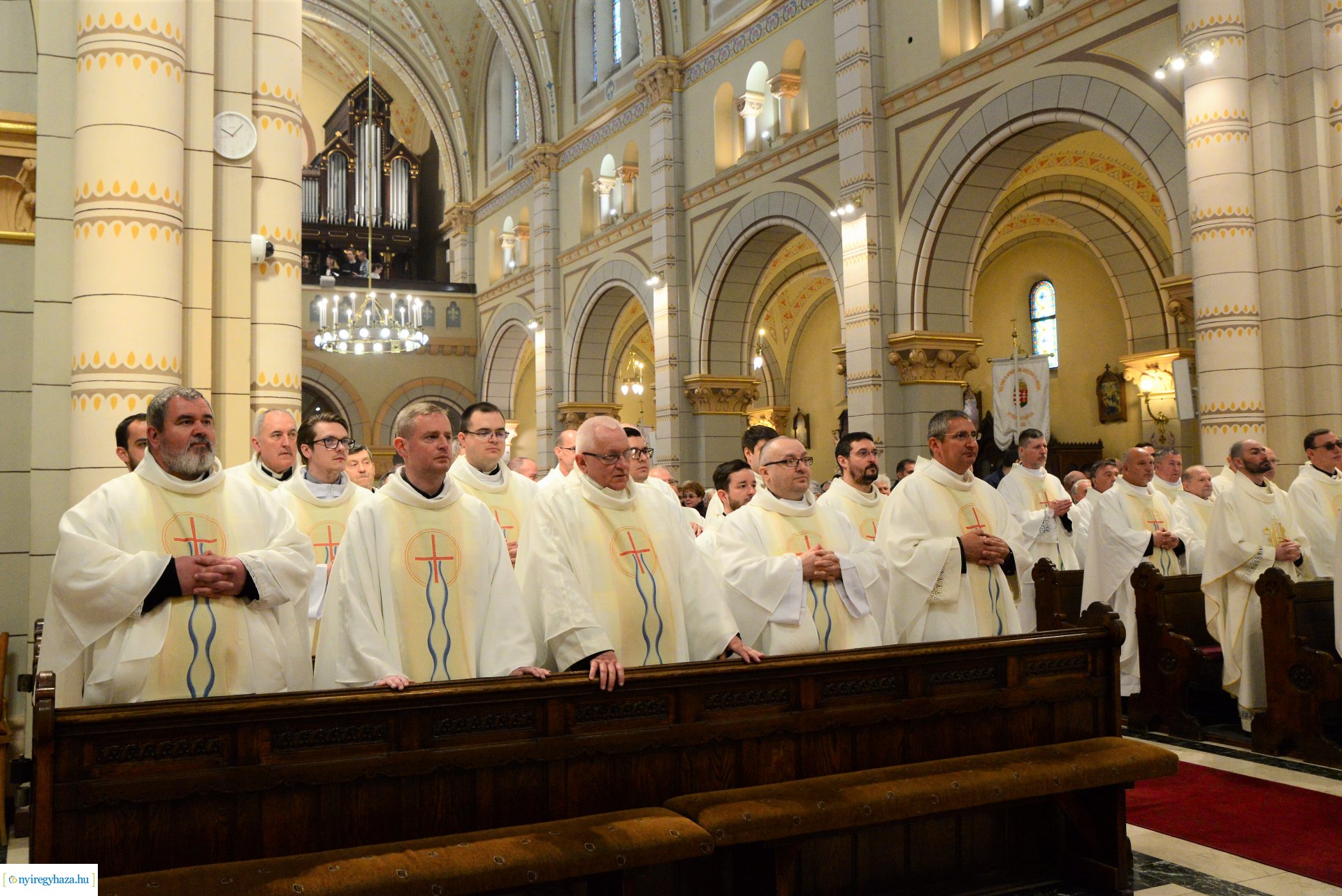 Olajszentelési szentmise a Magyarok Nagyasszonya társszékesegyházban