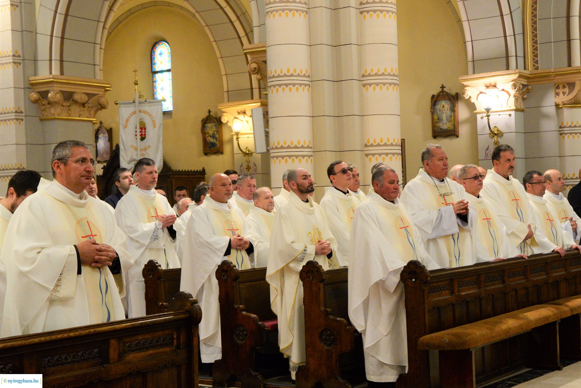 Olajszentelési szentmise a Magyarok Nagyasszonya társszékesegyházban