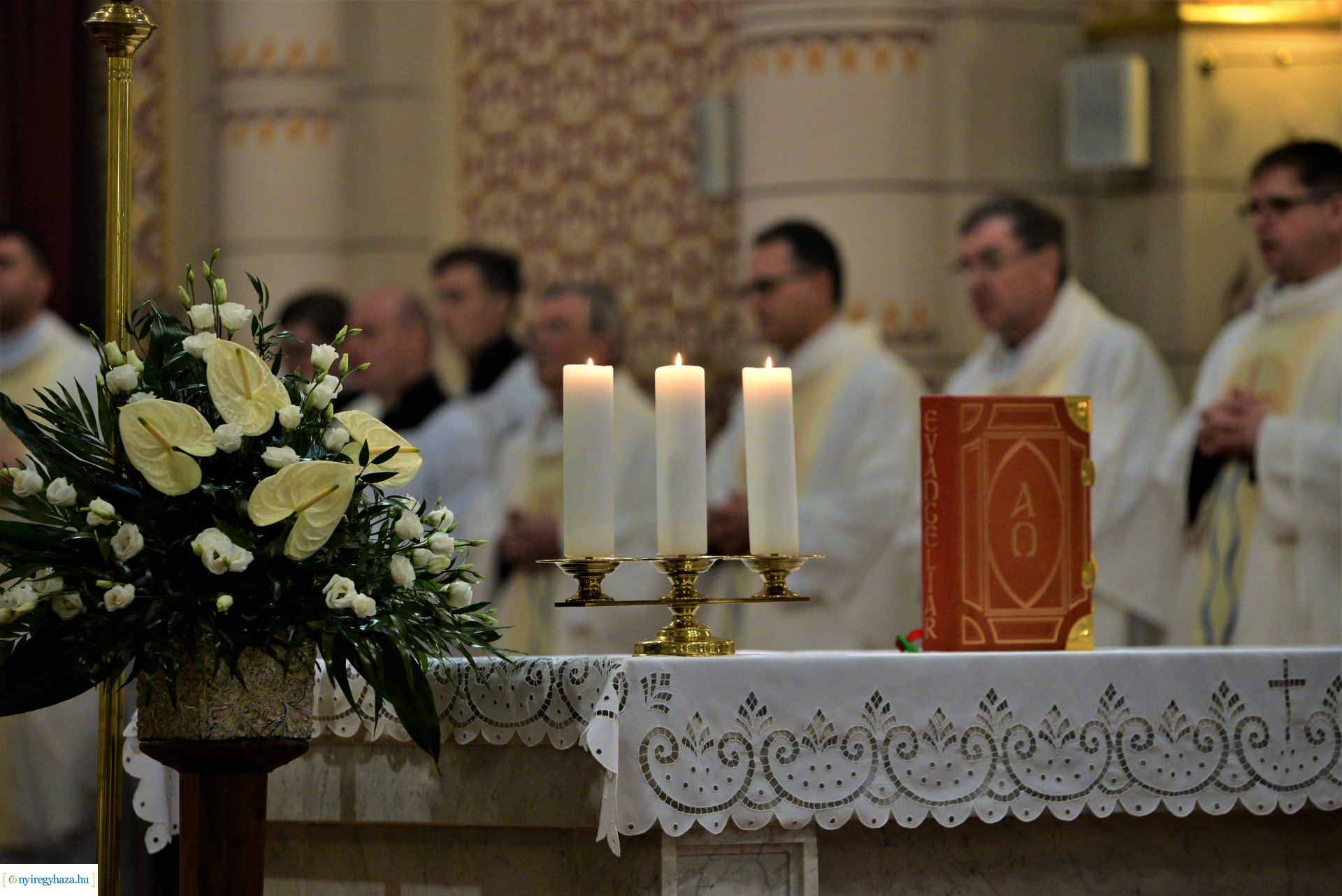 Olajszentelési szentmise a Magyarok Nagyasszonya társszékesegyházban