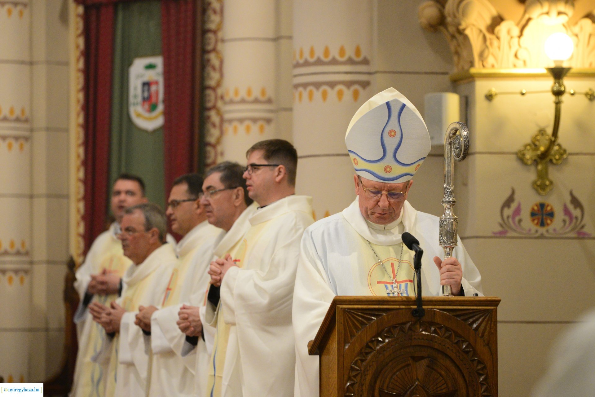 Olajszentelési szentmise a Magyarok Nagyasszonya társszékesegyházban