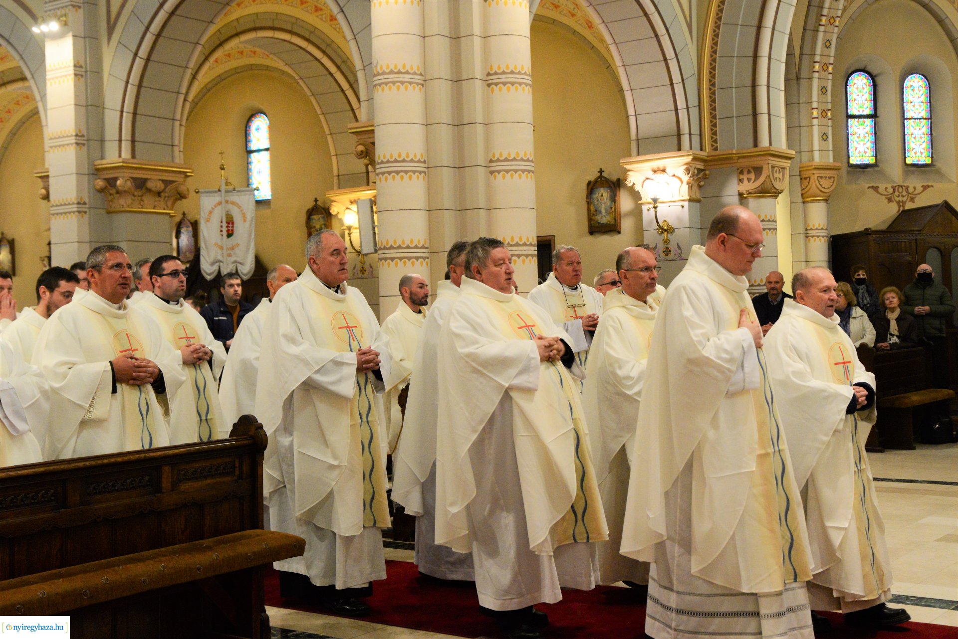 Olajszentelési szentmise a Magyarok Nagyasszonya társszékesegyházban