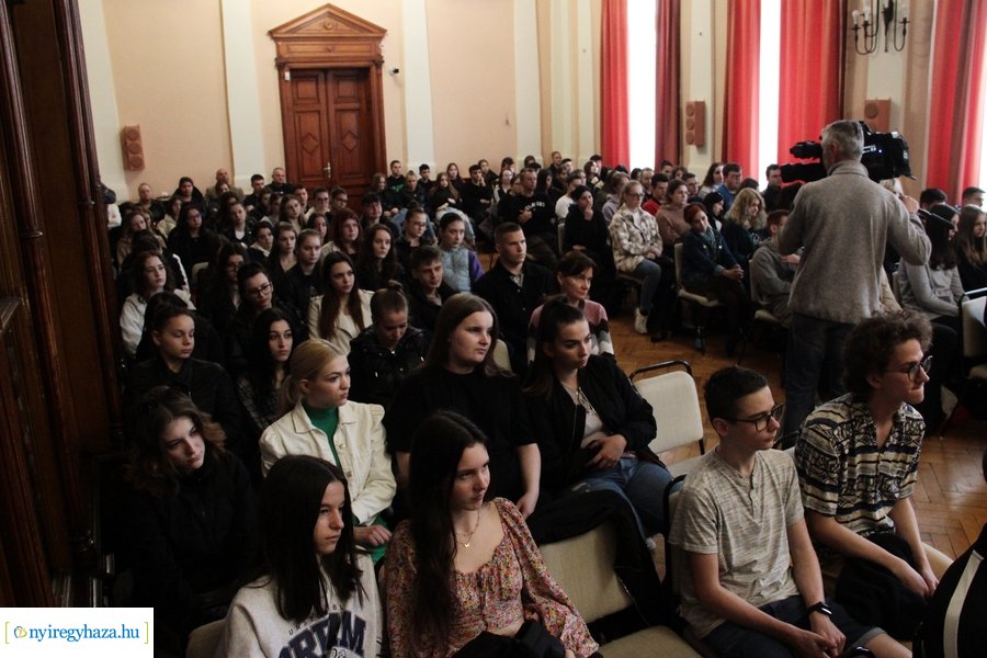 Olimpikonok a Kossuth Lajos gimnáziumban 20230419