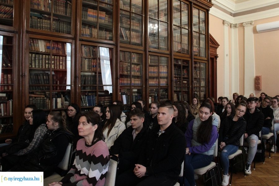 Olimpikonok a Kossuth Lajos gimnáziumban 20230419