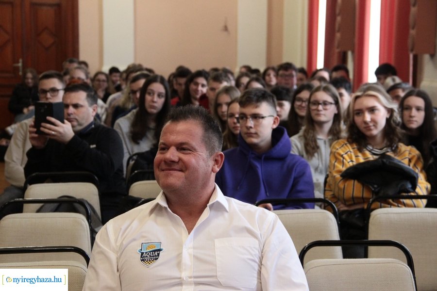 Olimpikonok a Kossuth Lajos gimnáziumban 20230419