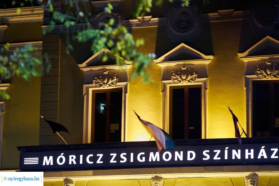 Olvasópróba - A napsugár fiúk