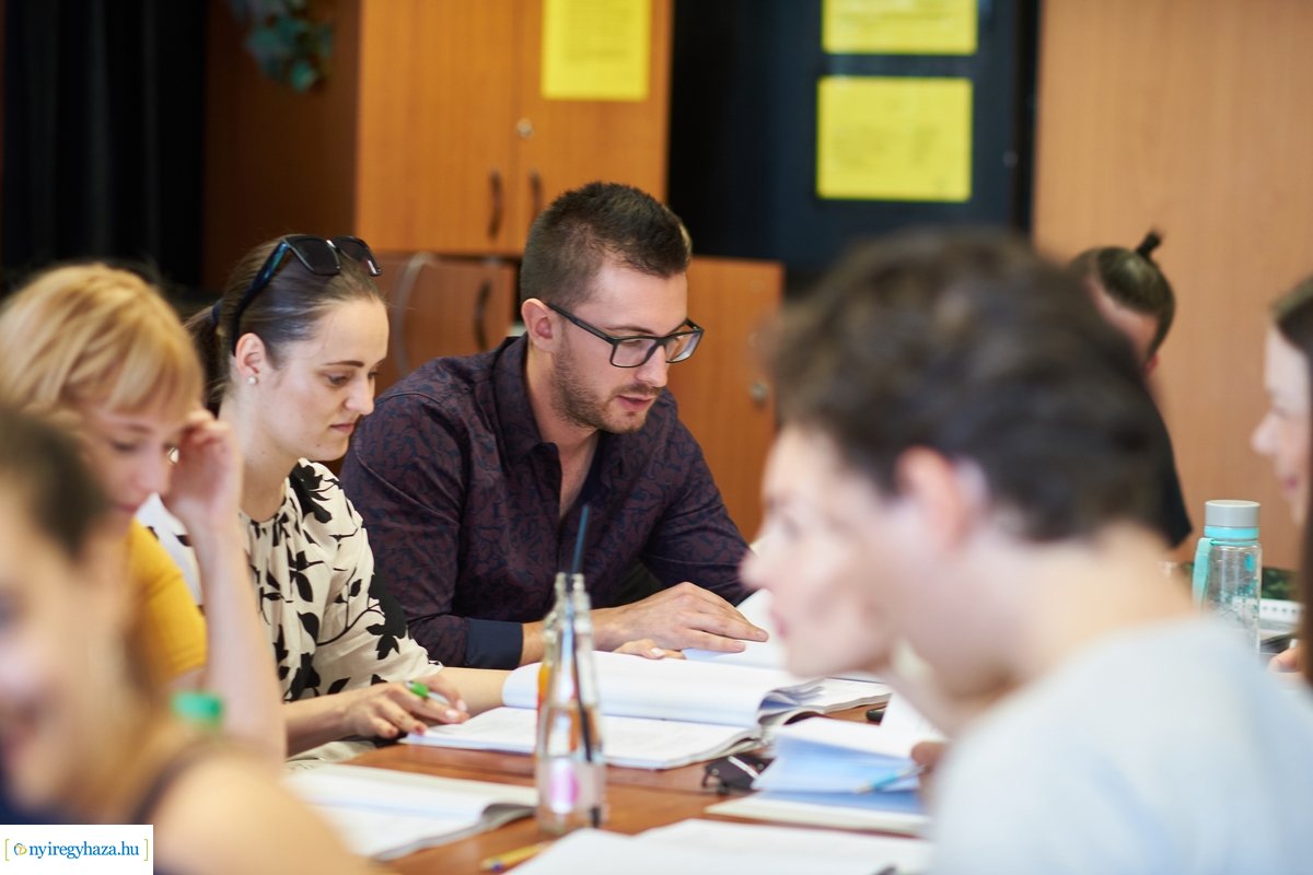 Olvasópróba - Édes Charity