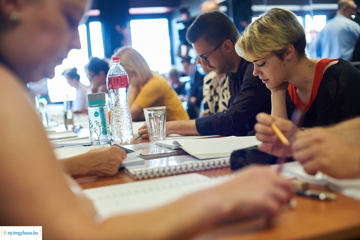 Olvasópróba - Édes Charity