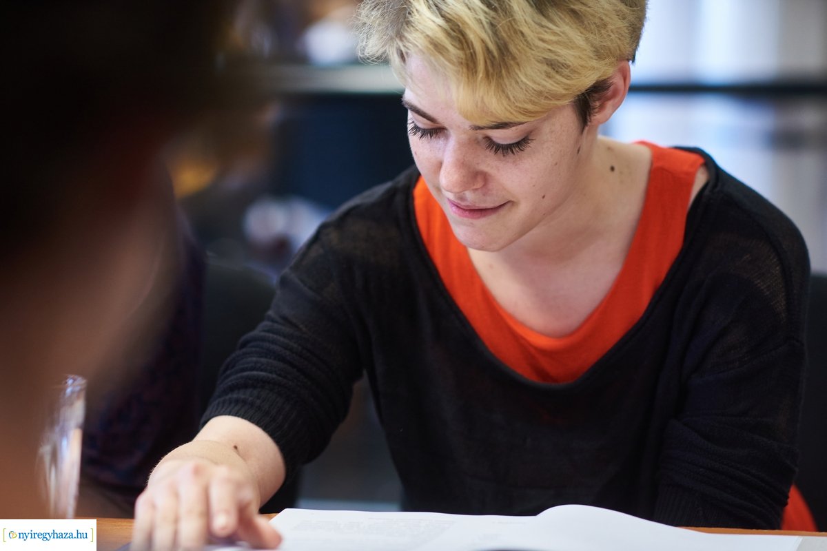 Olvasópróba - Édes Charity