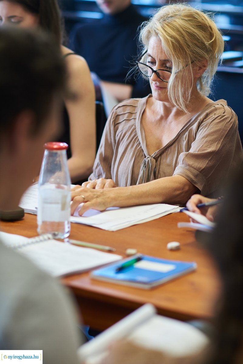 Olvasópróba - Édes Charity