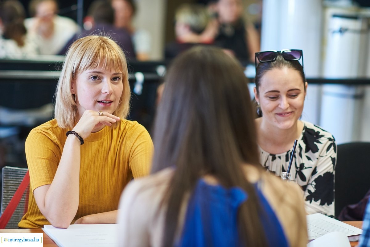 Olvasópróba - Édes Charity