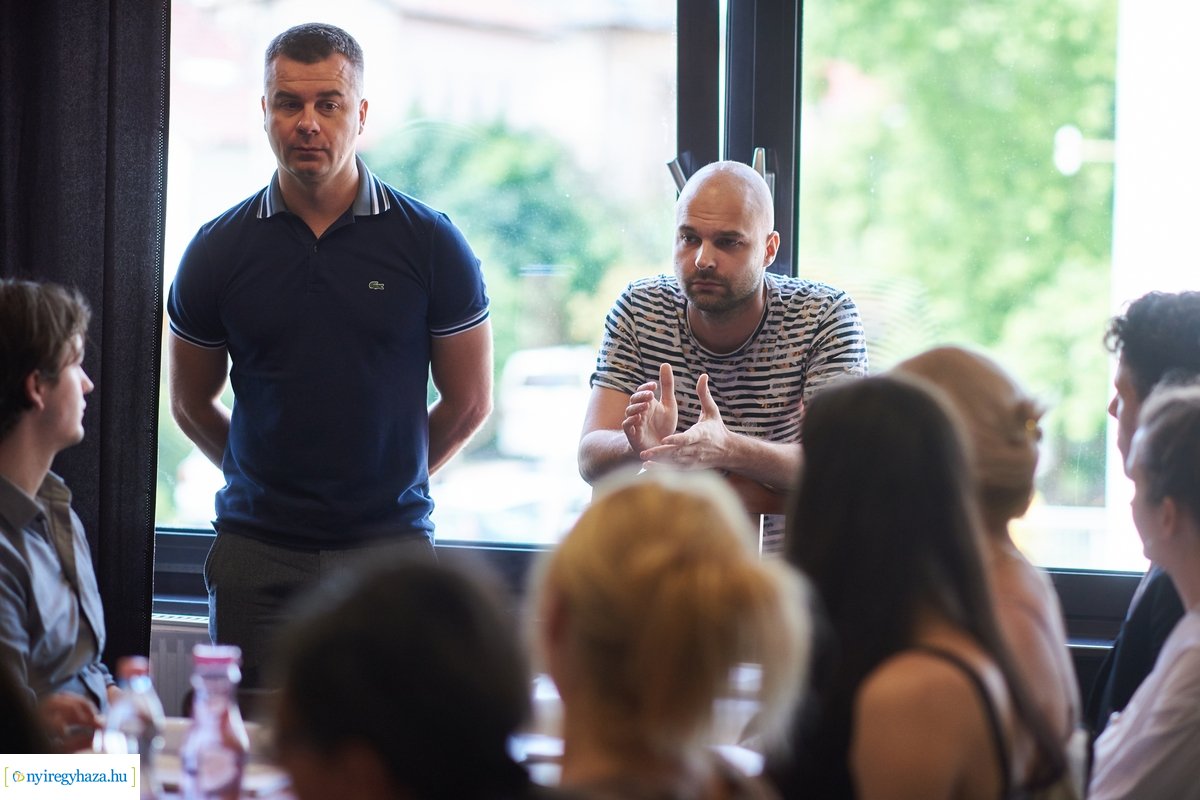 Olvasópróba - Édes Charity