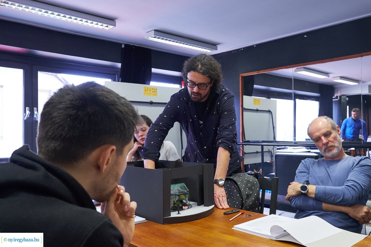 Olvasópróba - Úri muri