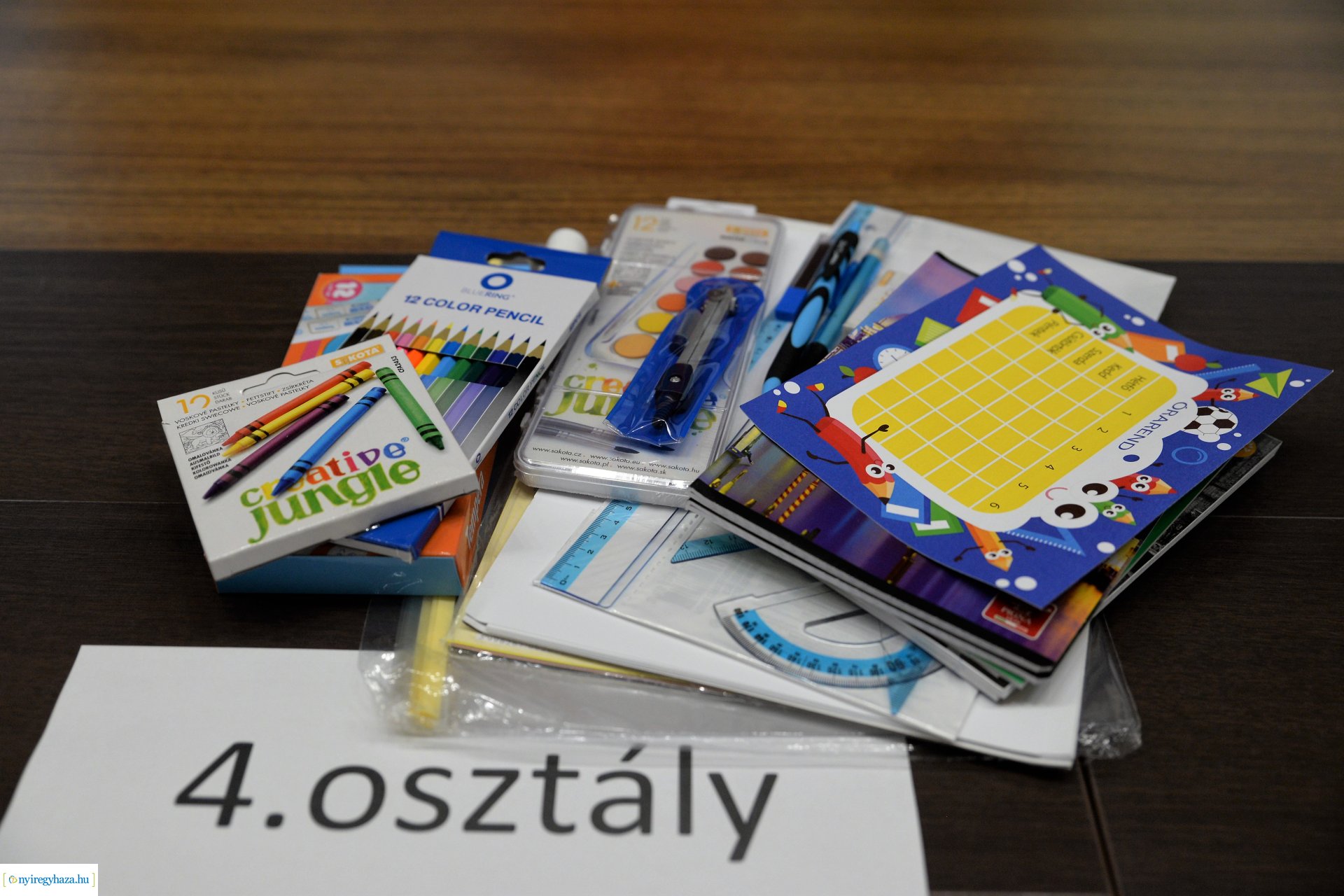 Önkormányzati segítség - tanszercsomag alsósoknak