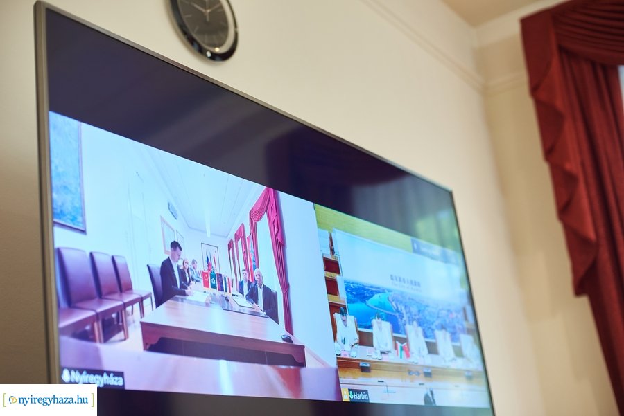 Online együttműködési megállapodás Harbinnal