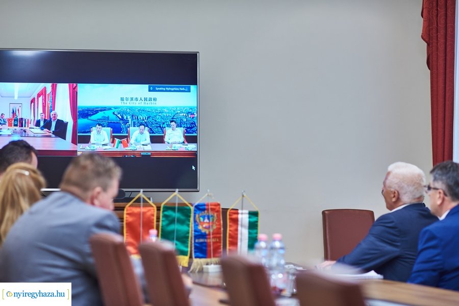 Online együttműködési megállapodás Harbinnal