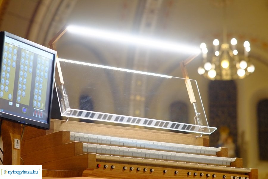 Orgona áldás a Magyarok Nagyasszonya Társszékesegyházban