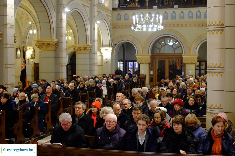 Orgona áldás a Magyarok Nagyasszonya Társszékesegyházban