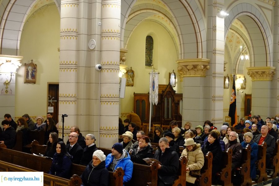Orgona áldás a Magyarok Nagyasszonya Társszékesegyházban