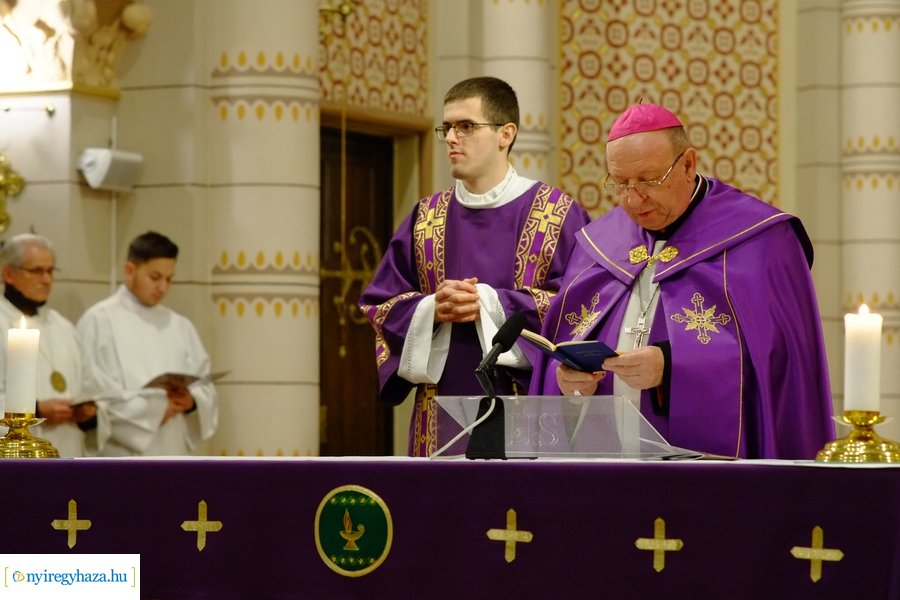 Orgona áldás a Magyarok Nagyasszonya Társszékesegyházban