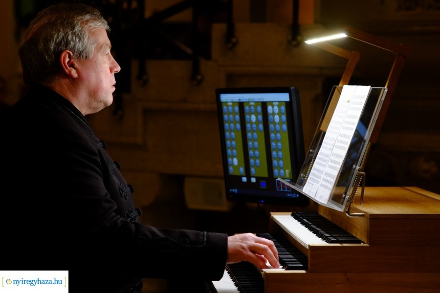 Orgona áldás a Magyarok Nagyasszonya Társszékesegyházban