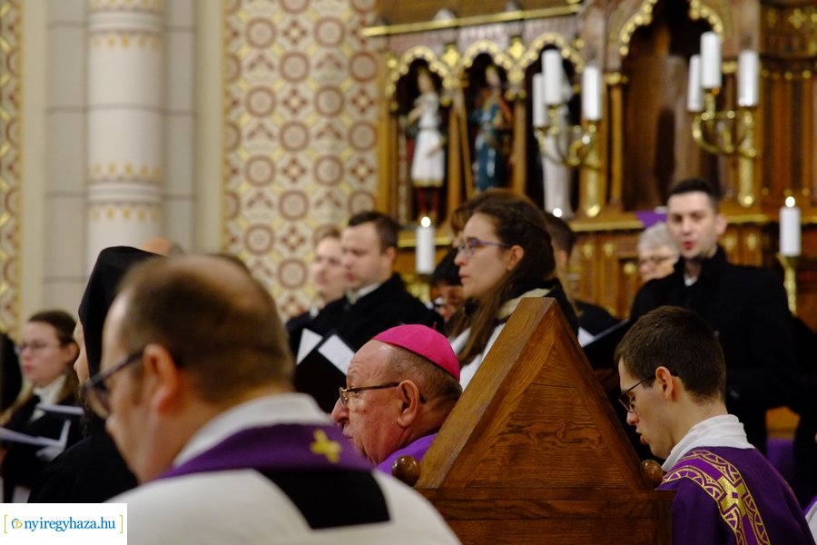 Orgona áldás a Magyarok Nagyasszonya Társszékesegyházban